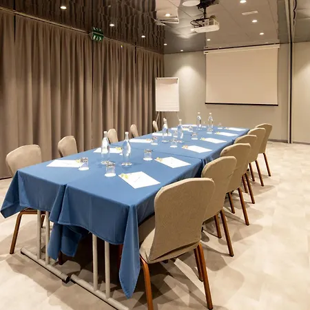 Western Air Linate 4*